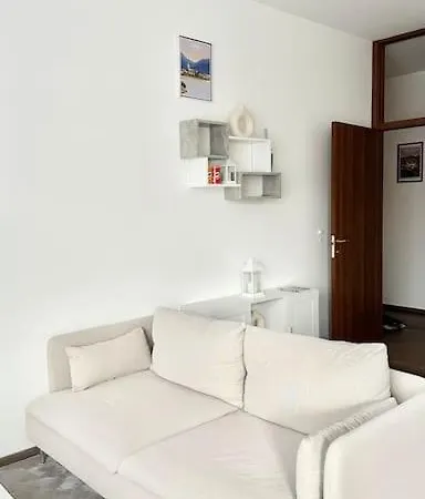Luxury Apartment With View Como Exterior photo
